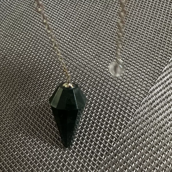 dark green quartz faceted pendulum